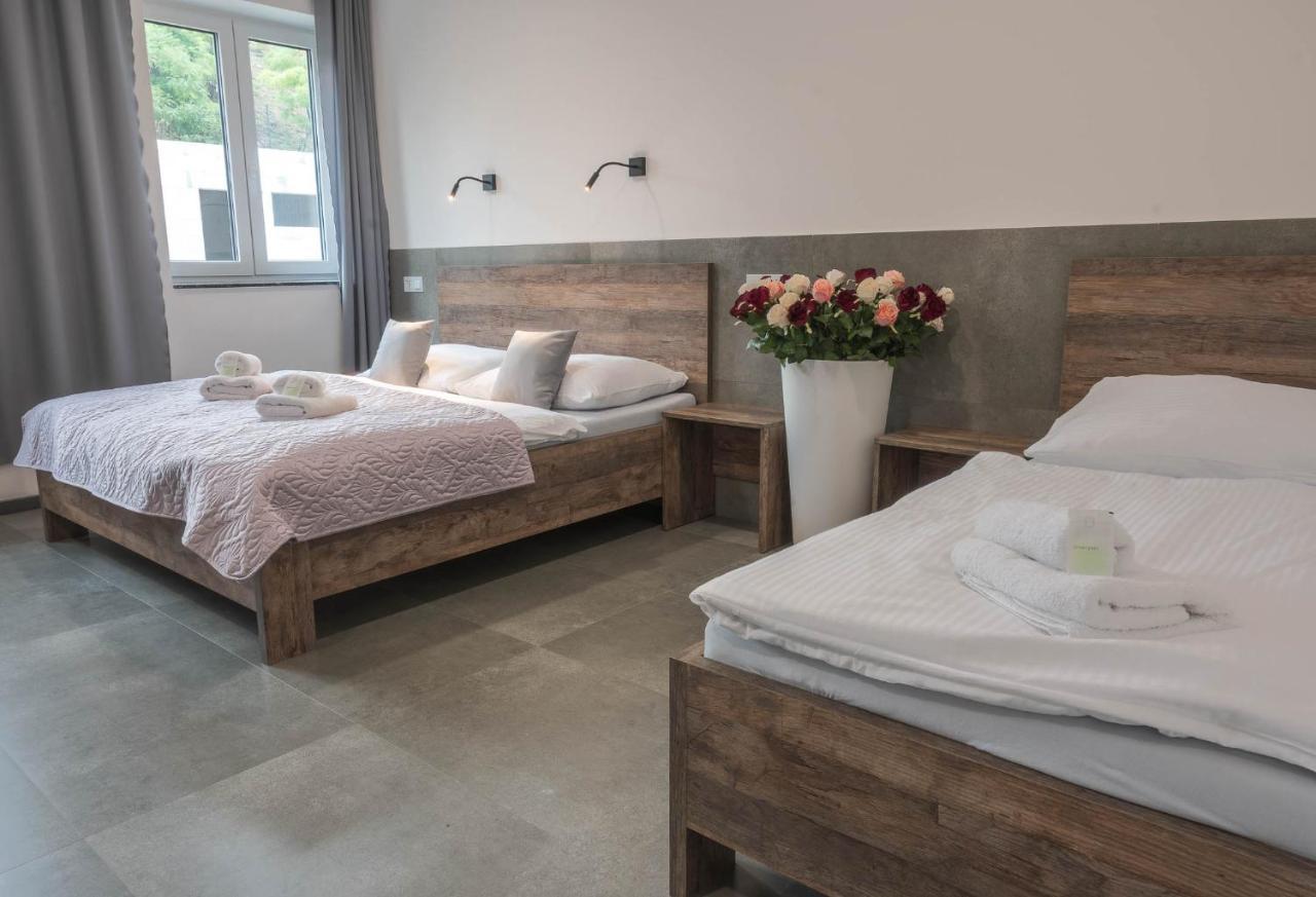 Veltlin Bed & Wine Hotel Valtice Exterior photo