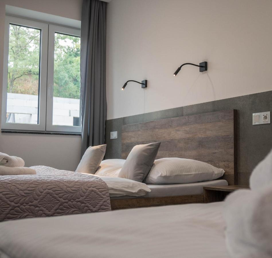 Veltlin Bed & Wine Hotel Valtice Exterior photo