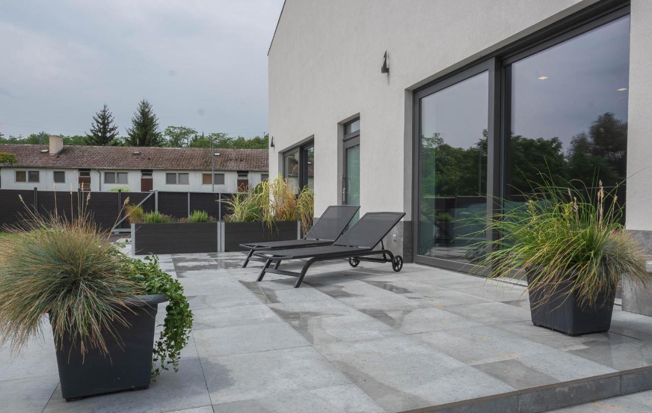 Veltlin Bed & Wine Hotel Valtice Exterior photo