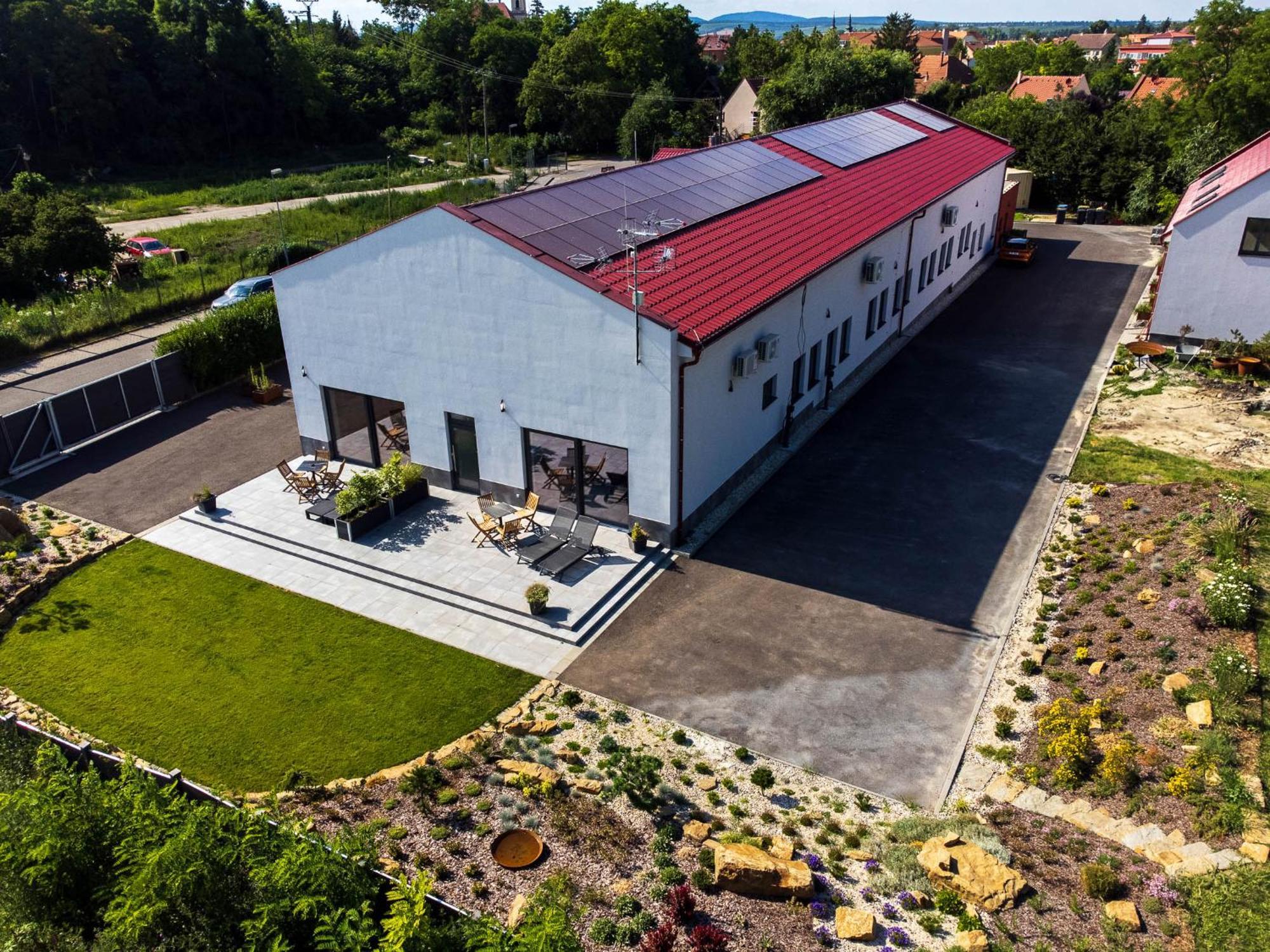 Veltlin Bed & Wine Hotel Valtice Exterior photo